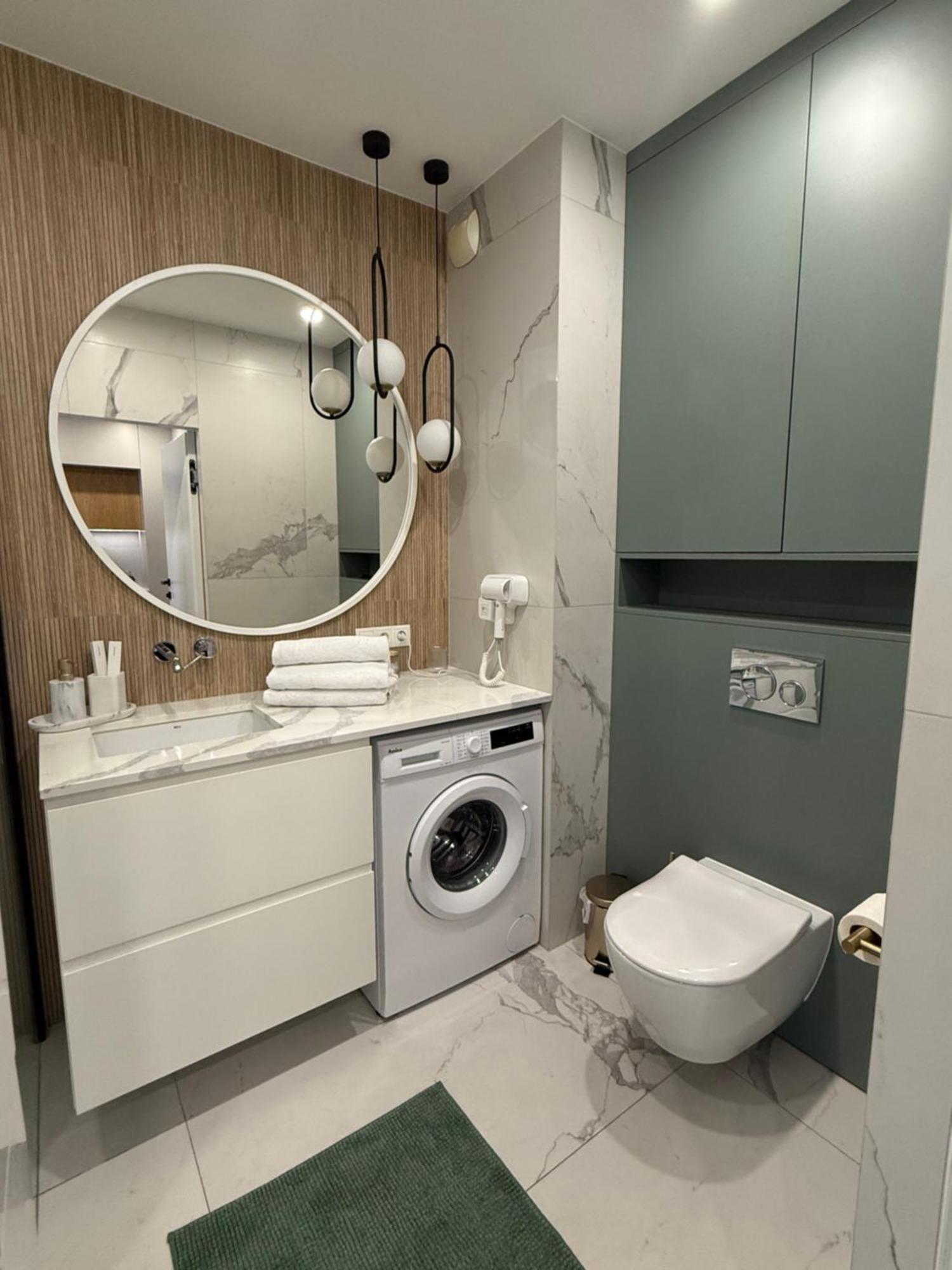 Apartament Luxury Modern Apartment,quiet Place Near To The Airport
