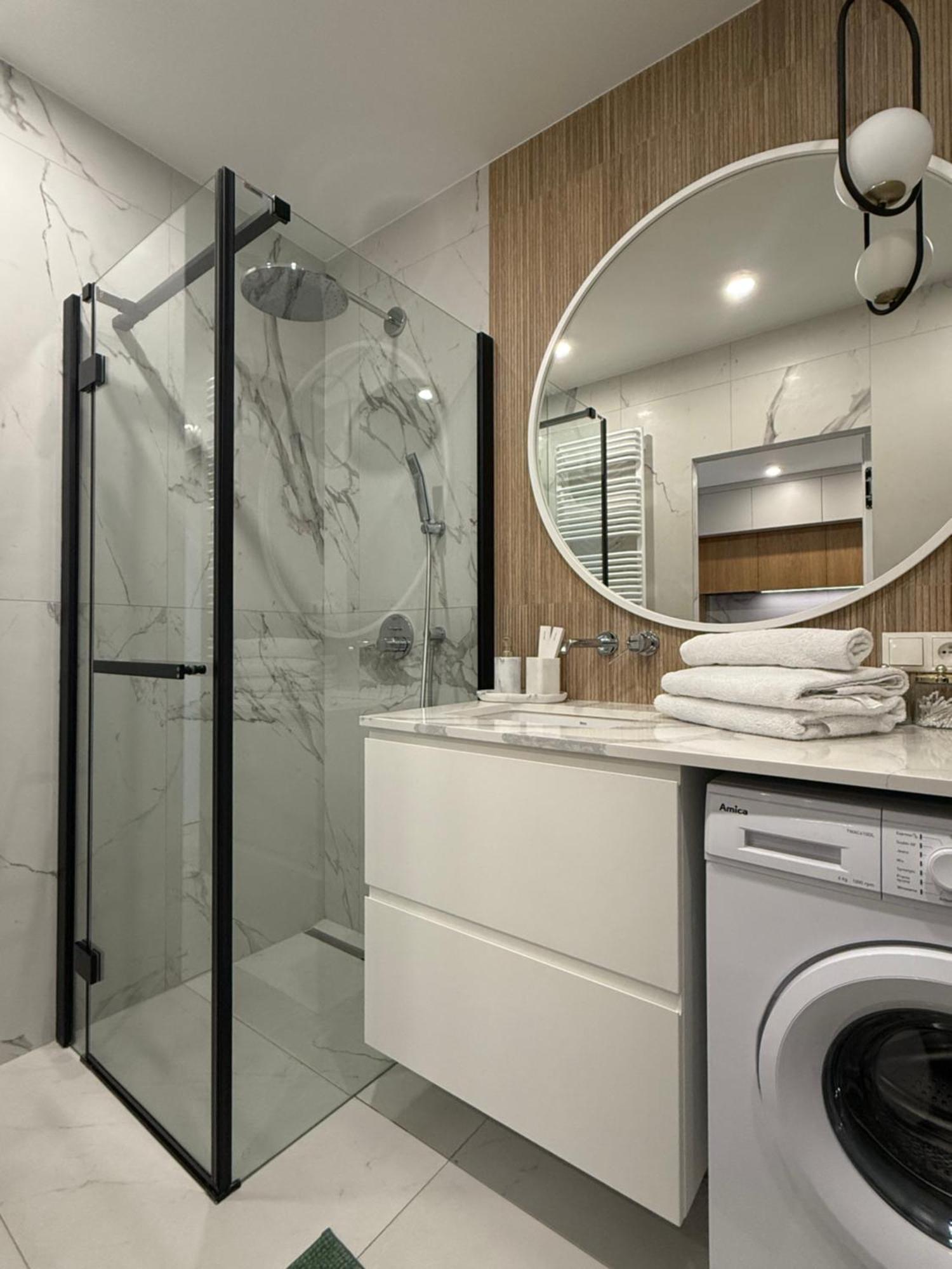 Apartament Luxury Modern Apartment,quiet Place Near To The Airport